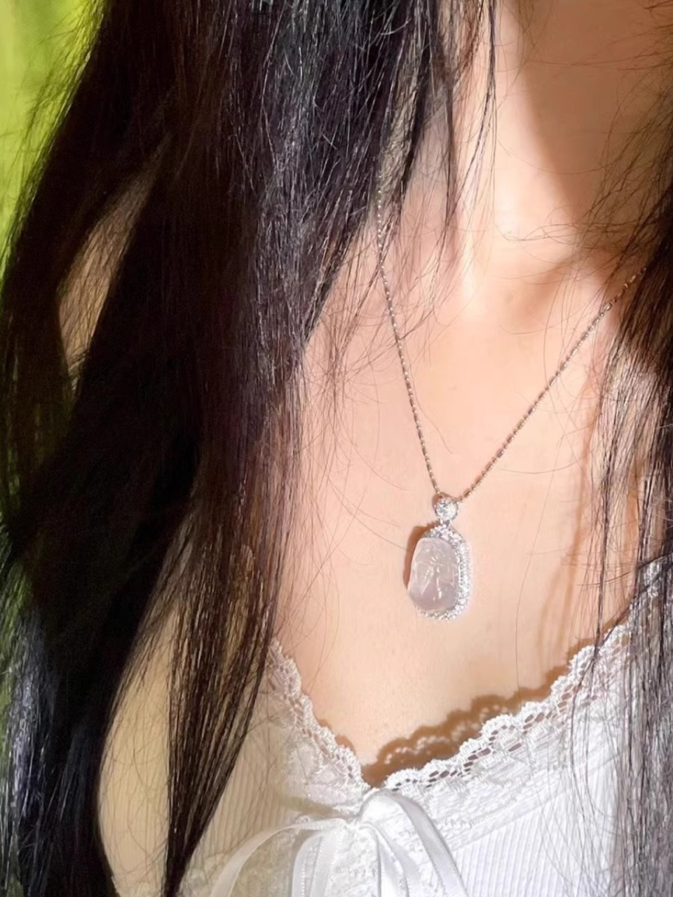 White Jade Pi Xiu Pendant for Men and Women - Light Luxury Amulet for Wealth, Trendy Unisex Jewelry White Jade Pi Xiu Pendant for Men and Women - Light Luxury Amulet for Wealth, Trendy Unisex Jewelry