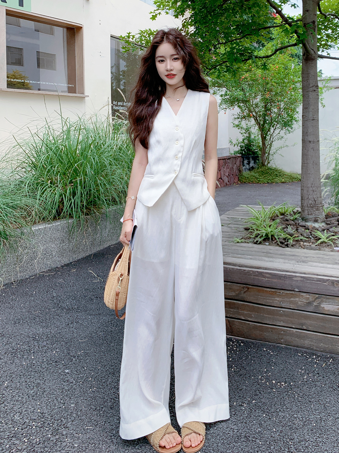 White Minimalist Two-Piece Set for Women - Trendy Summer 2025 High-Waisted Wide-Leg Pants and Vest Outfit