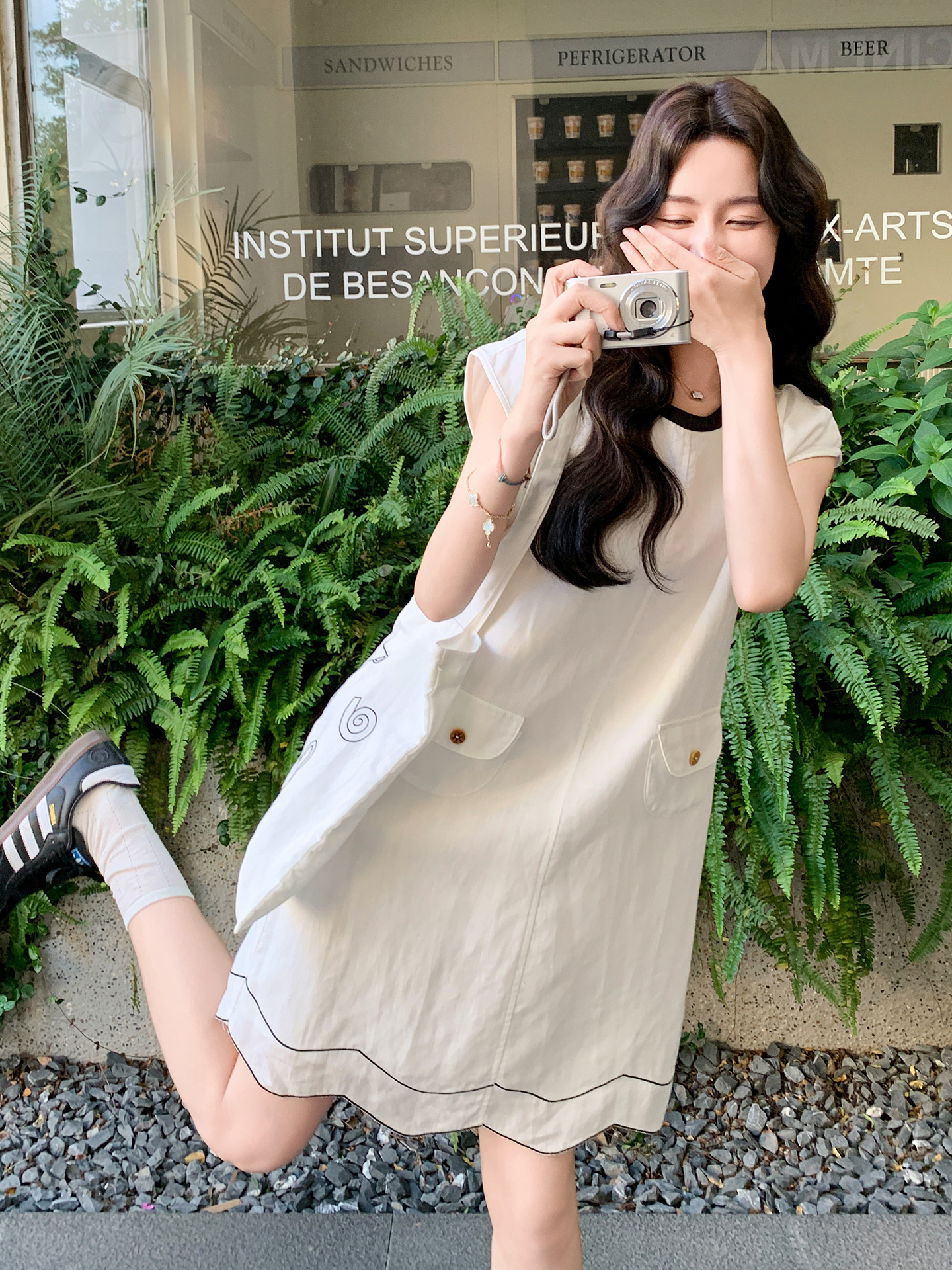 White Round-Neck First Love Dress for Women - 2025 Summer French Minimalist Loose Fit Petite Straight Dress White Round-Neck First Love Dress for Women - 2025 Summer French Minimalist Loose Fit Petite Straight Dress