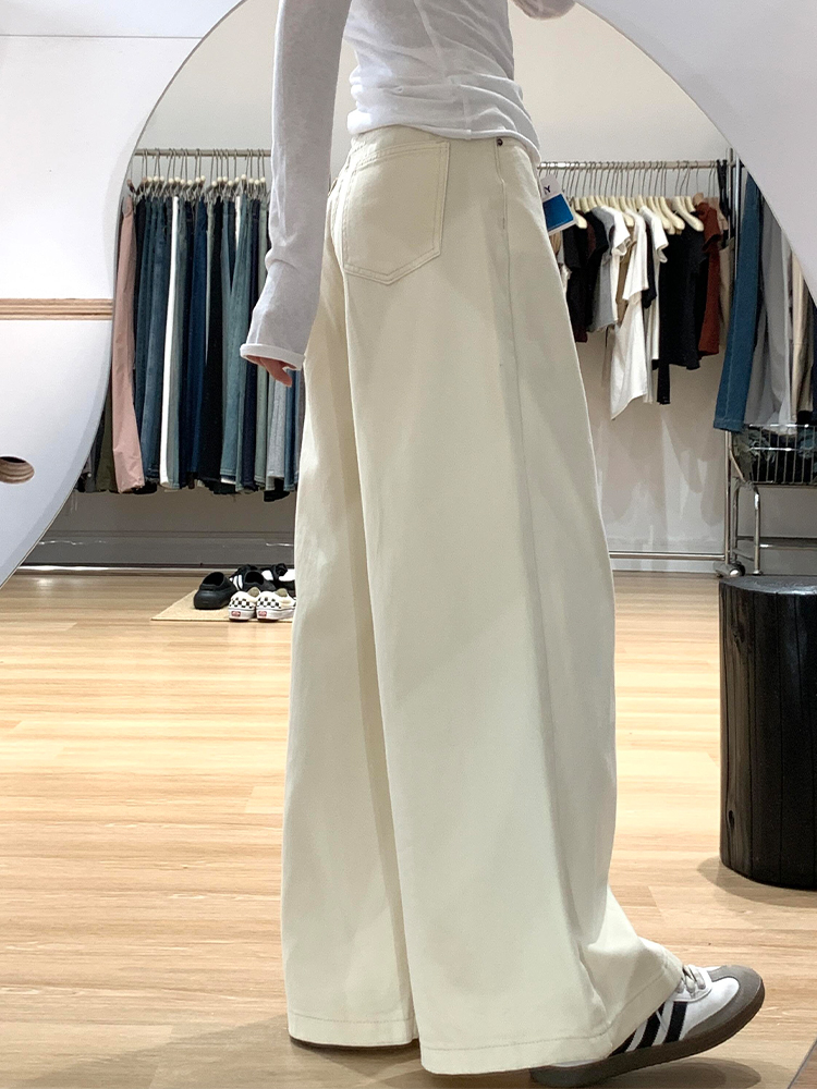 White Wide-Leg High-Waisted Summer Jeans for Women - Flattering Loose-Fitting Floor-Length Style, Perfect for Casual Outfits White Wide-Leg High-Waisted Summer Jeans for Women - Flattering Loose-Fitting Floor-Length Style, Perfect for Casual Outfits