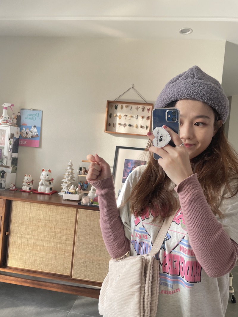 Wide-Brimmed Sweet Bean Hat - Face-Slimming Warm Wool Bowl Hat in Korean Style, Perfect for Fall and Winter Fashion Wide-Brimmed Sweet Bean Hat - Face-Slimming Warm Wool Bowl Hat in Korean Style, Perfect for Fall and Winter Fashion