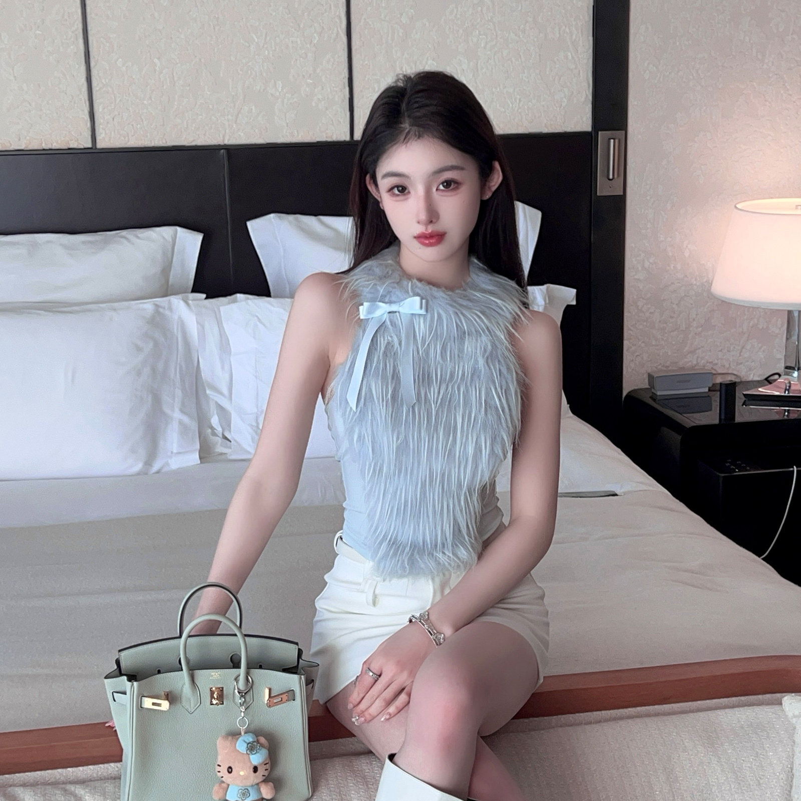 Winter Bowknot Eco-Friendly Faux Fur Neck Hanging Vest Women's Backless Knitted Top - Chic Y2K Fashion Statement