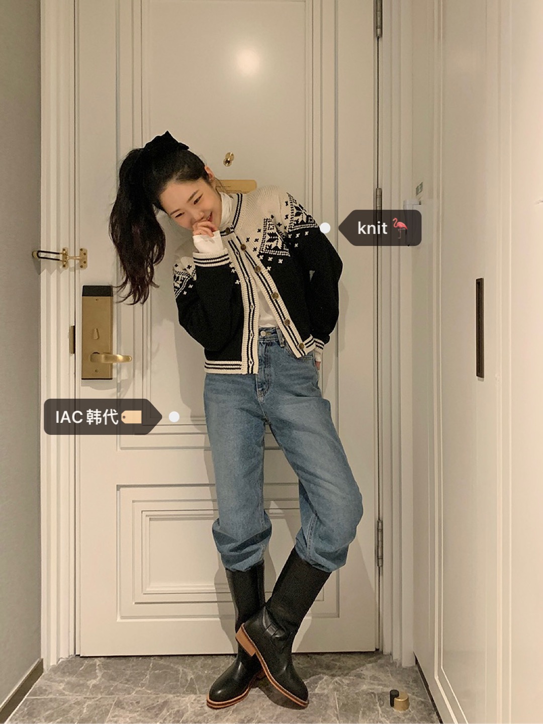 Winter Christmas Snowflake Color Hook Flower Knitted Cardigan - Korean Style Cozy Layering Piece Winter Christmas Snowflake Color Hook Flower Knitted Cardigan - Korean Style Cozy Layering Piece