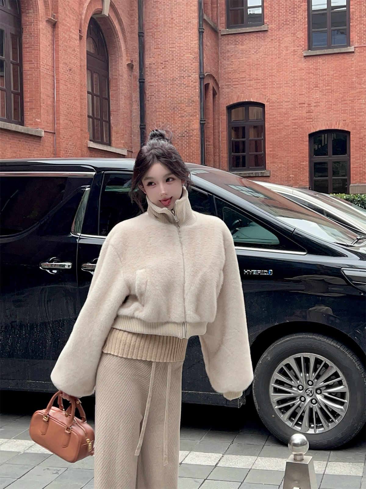 Winter Eco-Friendly Mink Fur Coat for Women - Short Thick Warm Stand Collar Jacket Winter Eco-Friendly Mink Fur Coat for Women - Short Thick Warm Stand Collar Jacket