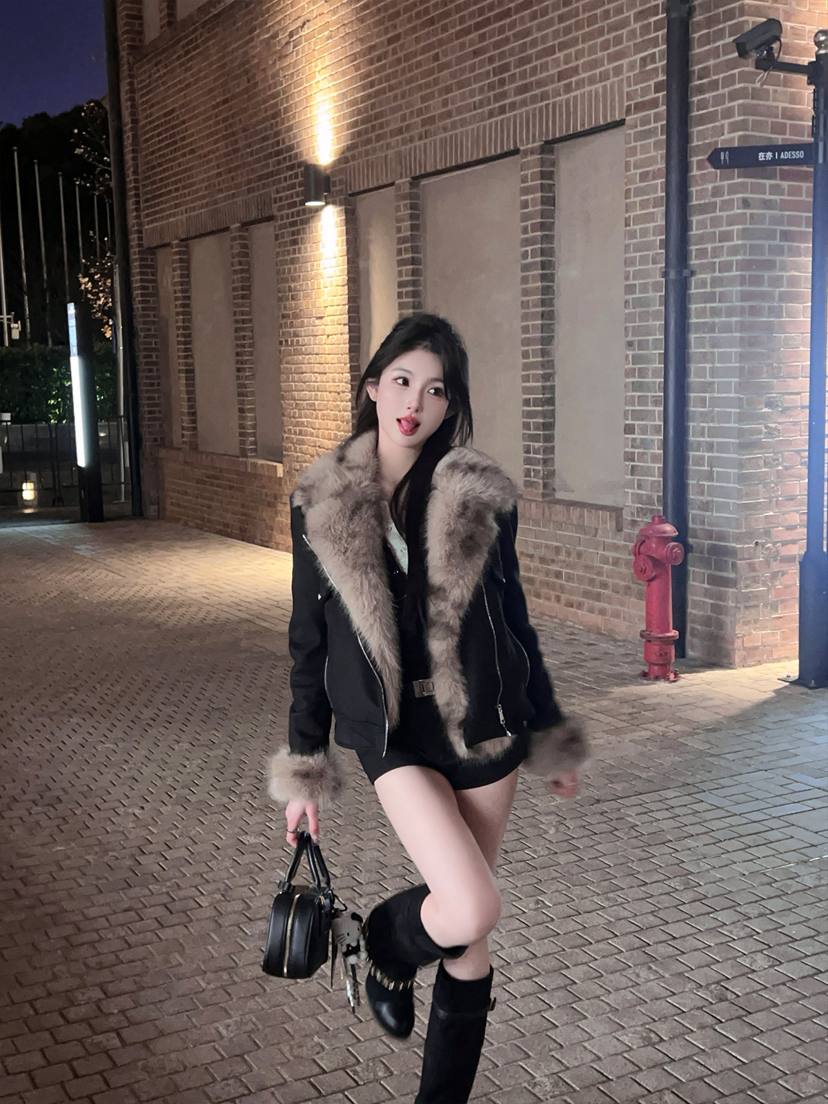 Winter Eco-Friendly Suede Fur Integrated Lapel Coat - Women's Short Thick Jacket for Stylish Warmth and Comfort Winter Eco-Friendly Suede Fur Integrated Lapel Coat - Women's Short Thick Jacket for Stylish Warmth and Comfort