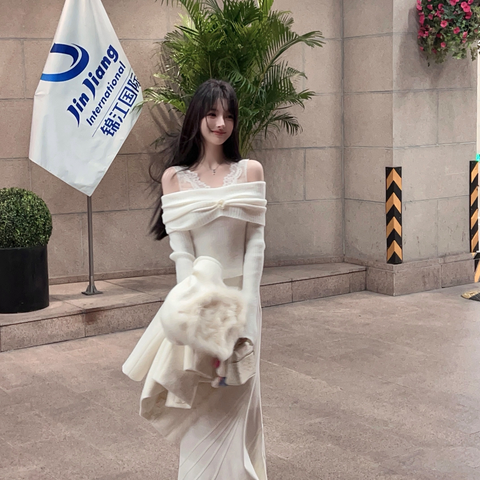 Winter Off-Shoulder Knitted Top and Lace Vest Two-Piece Outfit with Trumpet Sleeves for Women - Y2K Style