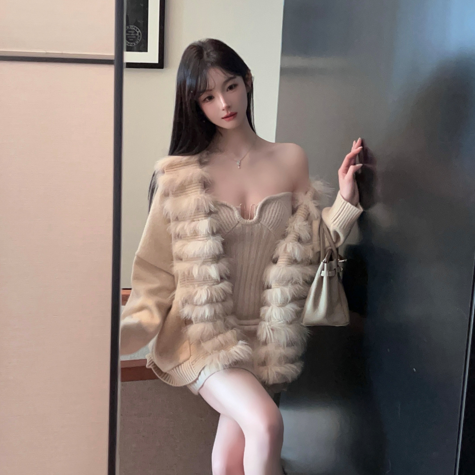 Winter Strapless Knitted Bodycon Mini Dress with Metal Buckle and Waist-Cinching Design - Chic Slim Fit Sweater Dress