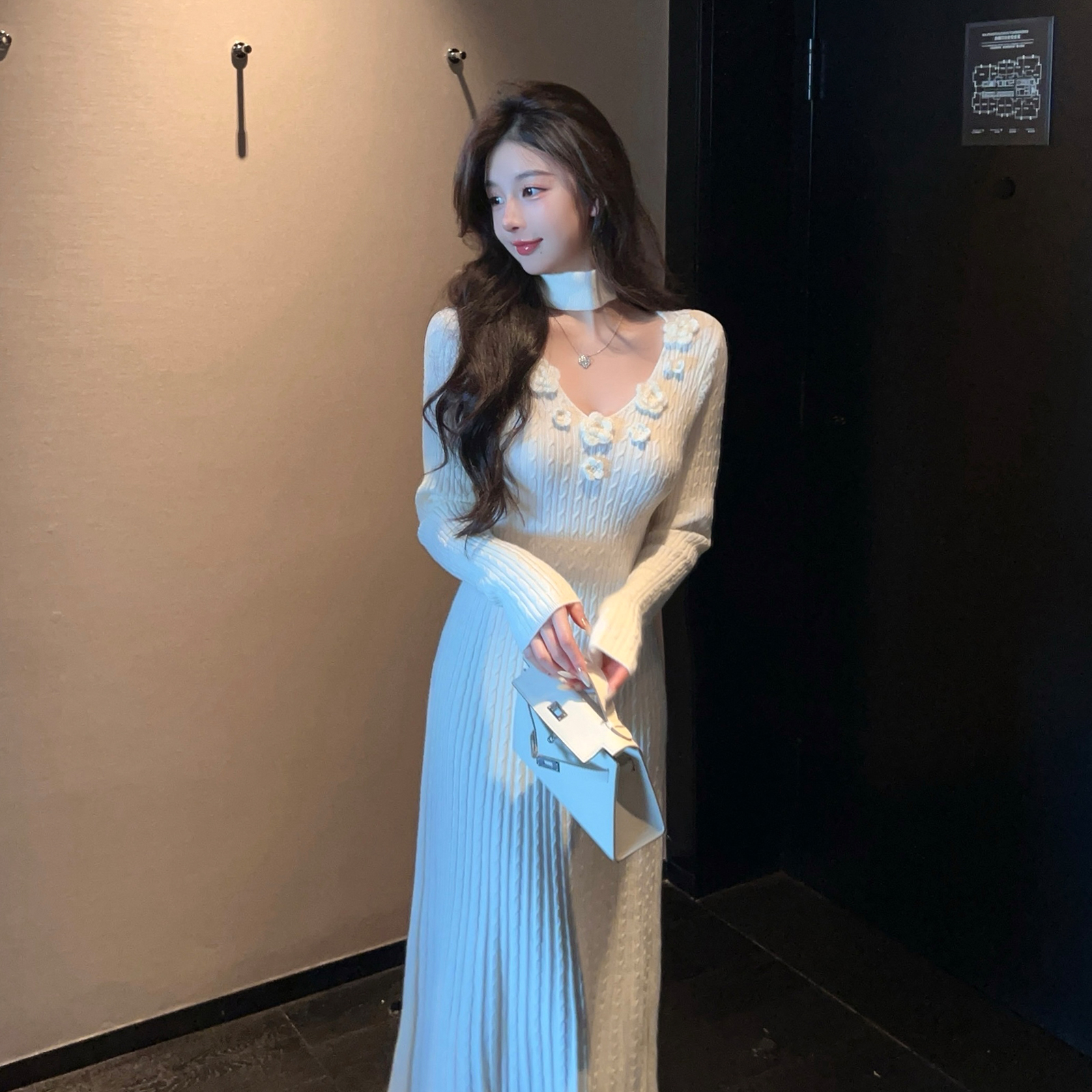 Winter V-neck Halter White Knitted Dress - Long Waist-Defining Sweater Dress for Chic Winter Style