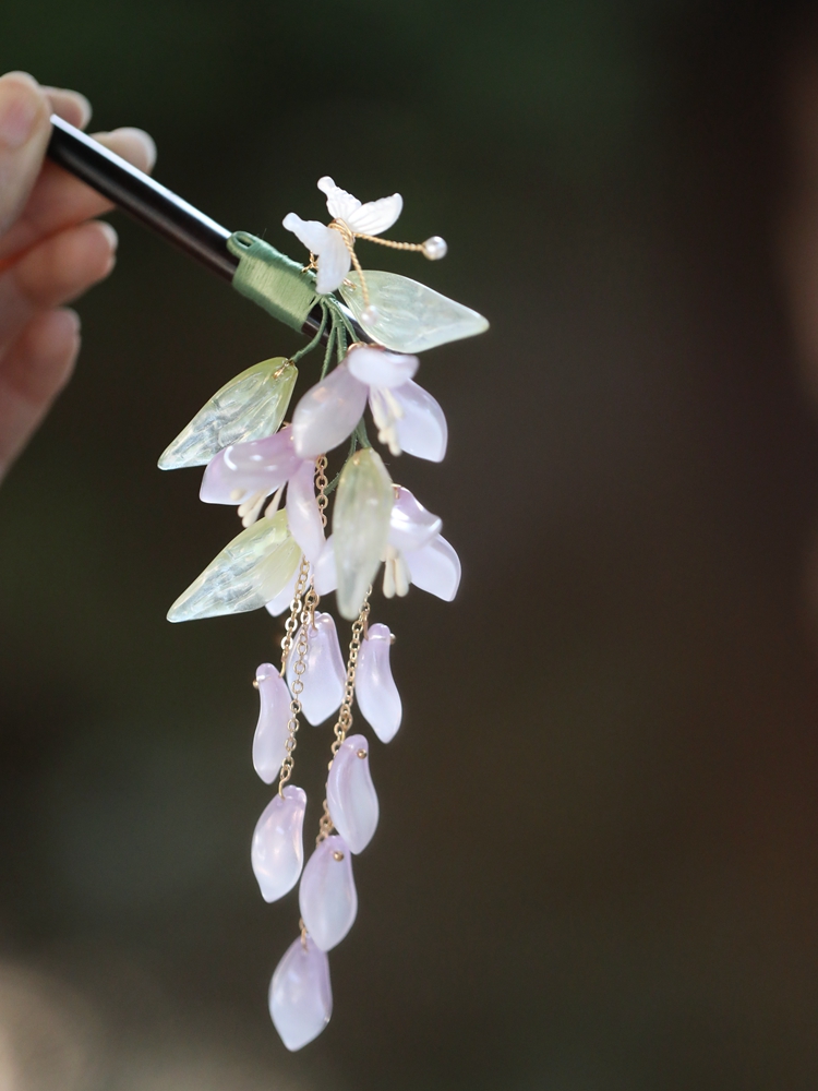 Wisteria Flower Hairpin - Ancient Style Updo Accessory for Hanfu & Qipao Bun Hairstyles, Vintage Floral Hair Jewelry
