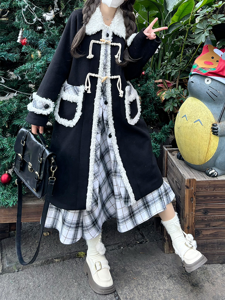 Women's 2025 Winter Mid-Length Black and White Plaid Woolen Coat - Pudding Bear JK Uniform Style Women's 2025 Winter Mid-Length Black and White Plaid Woolen Coat - Pudding Bear JK Uniform Style