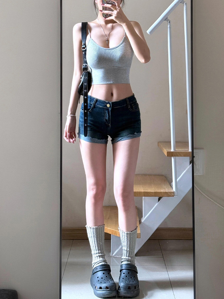 Women's American Retro Rolled-Edge Denim Shorts - Sexy Low-Waist, Slimming Buttock-Enhancing Ultra-Short Hot Pants for Summer