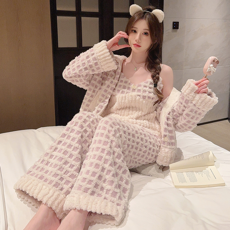 Women's Autumn Winter Pajamas Set - Padded Chest Coral Fleece Robe, Thickened 3-Piece Homewear for Cozy Comfort