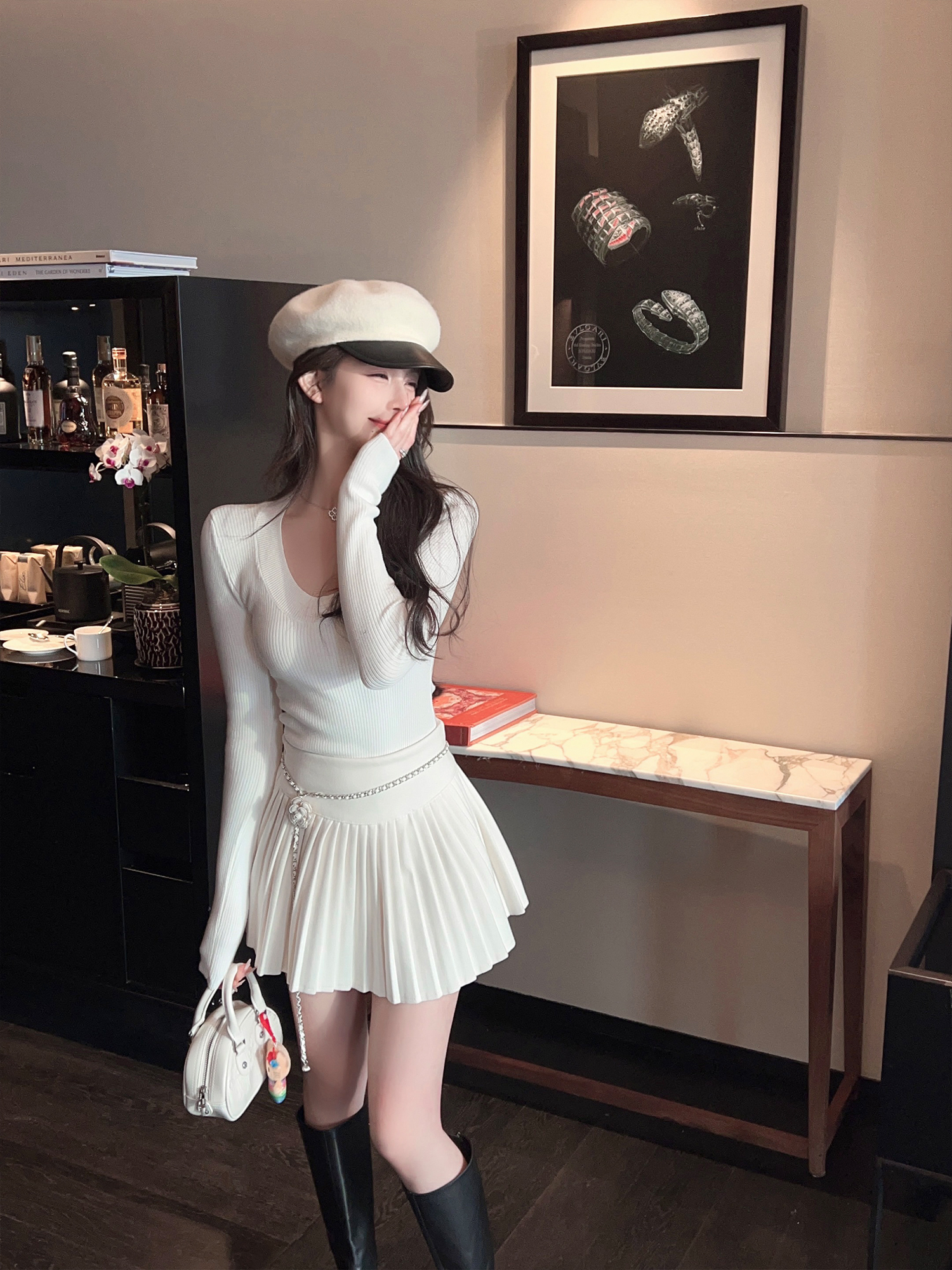 Women's Black Wool Beret Hat - Leather Spliced Octagonal Painter Style for Autumn Winter Fashion - Versatile Pumpkin Hat Women's Black Wool Beret Hat - Leather Spliced Octagonal Painter Style for Autumn Winter Fashion - Versatile Pumpkin Hat