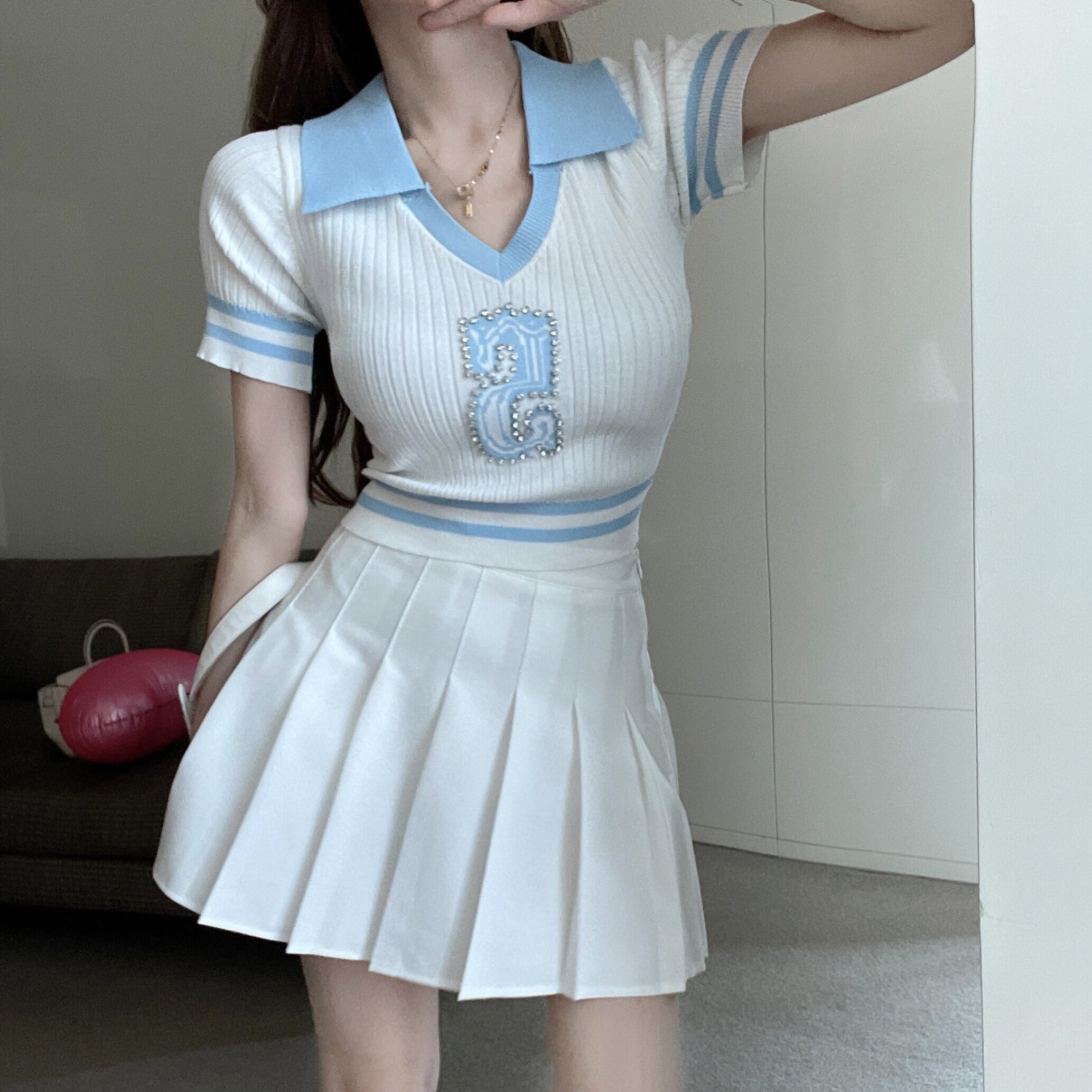 Women's College Style Pleated Skirt Suit Set - High-End Milk Salt System, Hong Kong Style Two-Piece Summer Outfit Women's College Style Pleated Skirt Suit Set - High-End Milk Salt System, Hong Kong Style Two-Piece Summer Outfit