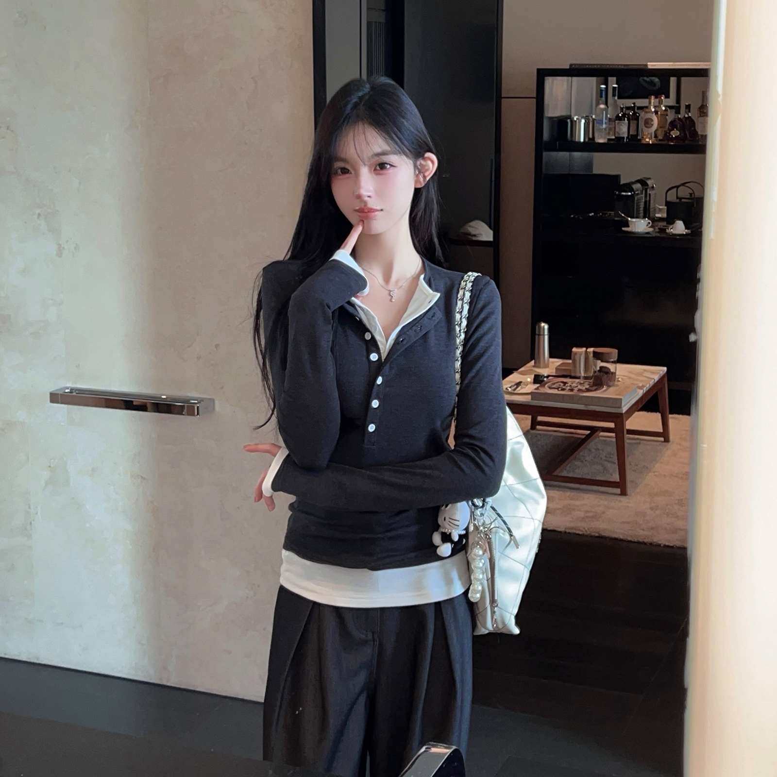 Women's Color Block Stretch Long Sleeve T-Shirt - Slim Fit V-Neck, Fake Two-Piece Design, Autumn Winter Fashion Women's Color Block Stretch Long Sleeve T-Shirt - Slim Fit V-Neck, Fake Two-Piece Design, Autumn Winter Fashion