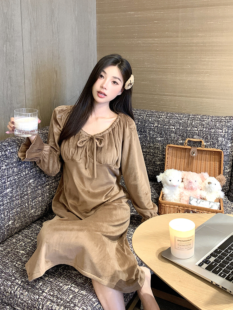 Women's Double-Sided Fleece Pajamas - Cute Princess Style Long Nightgown with Chest Pads for Autumn & Winter Comfort Women's Double-Sided Fleece Pajamas - Cute Princess Style Long Nightgown with Chest Pads for Autumn & Winter Comfort
