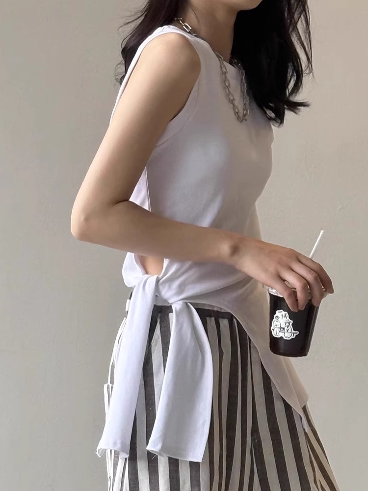 Women's French Irregular Lace-Up Sleeveless Vest - Loose High-End Summer Strap Top 2025, Trendy Y2K Fashion Women's French Irregular Lace-Up Sleeveless Vest - Loose High-End Summer Strap Top 2025, Trendy Y2K Fashion