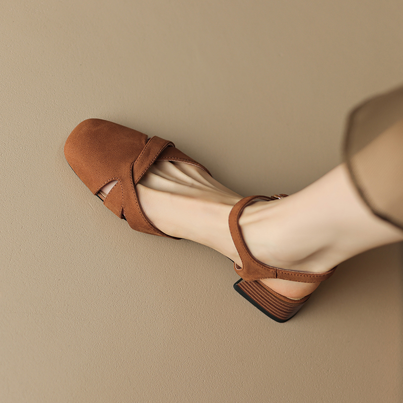 Women's French Vintage Square-Toe Suede Sandals, Chunky Heel One-Strap Roman Style, Summer 2025 Fashion Women's French Vintage Square-Toe Suede Sandals, Chunky Heel One-Strap Roman Style, Summer 2025 Fashion