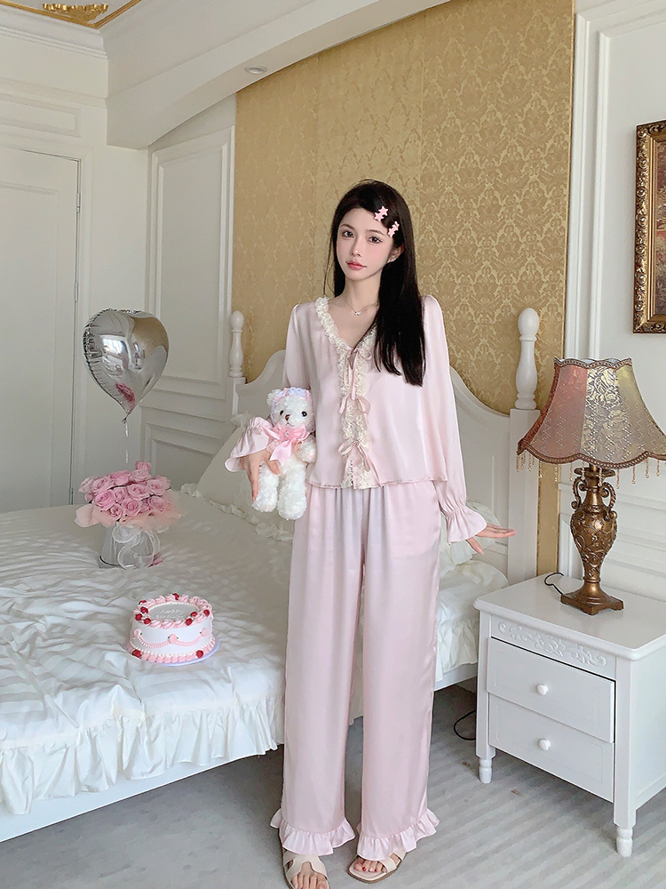 Women's Ice Silk Long Sleeve Pajama Set with Lace, Sexy Homewear for Spring and Autumn, Versatile for Summer Outings Women's Ice Silk Long Sleeve Pajama Set with Lace, Sexy Homewear for Spring and Autumn, Versatile for Summer Outings