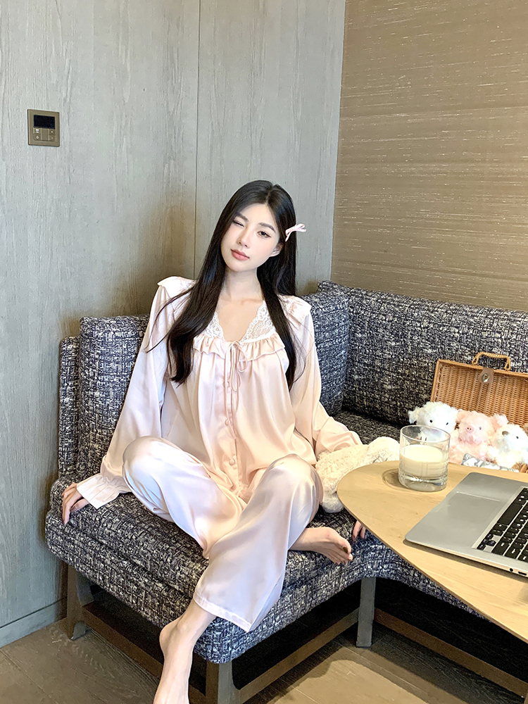 Women's Ice Silk Long Sleeve Pajama Set with Sweet Lace Detail - Stylish Homewear for Spring and Autumn Comfort Women's Ice Silk Long Sleeve Pajama Set with Sweet Lace Detail - Stylish Homewear for Spring and Autumn Comfort