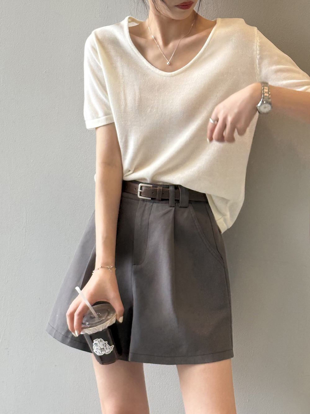 Women's Lightweight Minimalist Ice Silk V-Neck Short Sleeve T-Shirt - Cool Summer 2025 Loose Fit Top Women's Lightweight Minimalist Ice Silk V-Neck Short Sleeve T-Shirt - Cool Summer 2025 Loose Fit Top