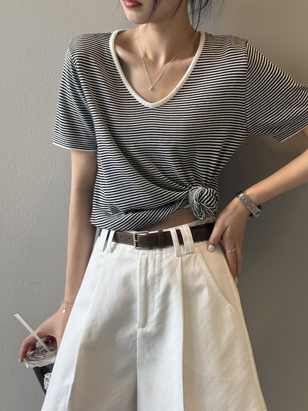 Women's Lightweight Minimalist Ice Silk V-Neck Short Sleeve T-Shirt - Cool Summer 2025 Loose Fit Top Women's Lightweight Minimalist Ice Silk V-Neck Short Sleeve T-Shirt - Cool Summer 2025 Loose Fit Top