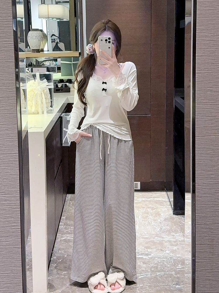 Women's Long-Sleeve Modal Cotton Pajama Set with Chest Pads and Striped Lace, Cozy Spring and Autumn Homewear 2025. Women's Long-Sleeve Modal Cotton Pajama Set with Chest Pads and Striped Lace, Cozy Spring and Autumn Homewear 2025.