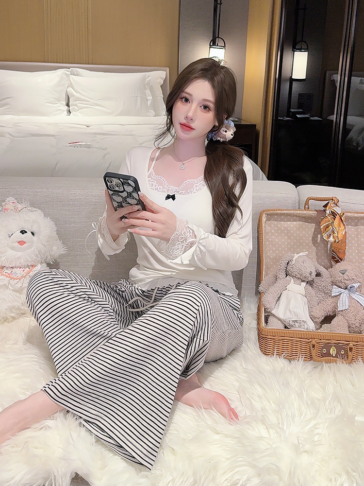 Women's Long-Sleeve Modal Cotton Pajama Set with Chest Pads and Striped Lace, Cozy Spring and Autumn Homewear 2025. Women's Long-Sleeve Modal Cotton Pajama Set with Chest Pads and Striped Lace, Cozy Spring and Autumn Homewear 2025.