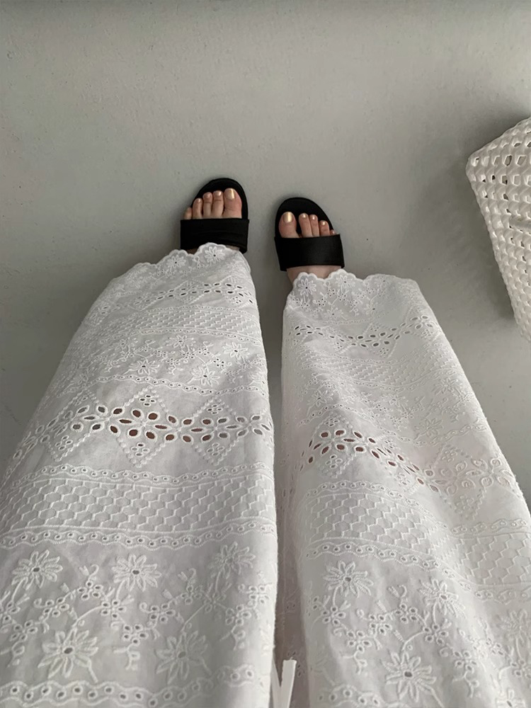 Women's Loose-Fitting Wide-Leg Pants with Elastic Waist, Hollow-Out Design, Slimming Versatile Trousers for Summer 2025 Women's Loose-Fitting Wide-Leg Pants with Elastic Waist, Hollow-Out Design, Slimming Versatile Trousers for Summer 2025