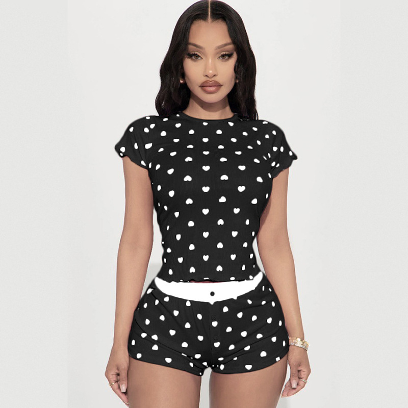 Women's Love Heart Print Short Sleeve Pajamas Set - Casual Two-Piece Homewear Outfit in European American Style Women's Love Heart Print Short Sleeve Pajamas Set - Casual Two-Piece Homewear Outfit in European American Style