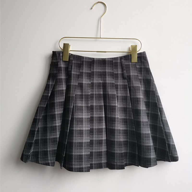 Women's Pudding Bear Academy Style Knitted Vest, V-Neck Sleeveless Layering Jacket for Autumn & Winter Fashion Women's Pudding Bear Academy Style Knitted Vest, V-Neck Sleeveless Layering Jacket for Autumn & Winter Fashion