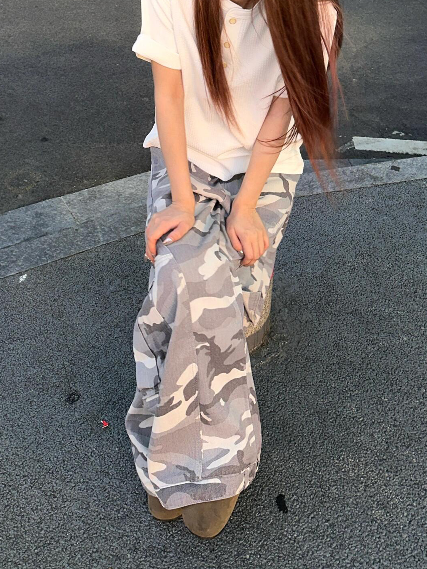 Women's Retro Camouflage Work Pants - Eccentric Loose Straight Wide-Leg Design for Casual Versatile Style Women's Retro Camouflage Work Pants - Eccentric Loose Straight Wide-Leg Design for Casual Versatile Style