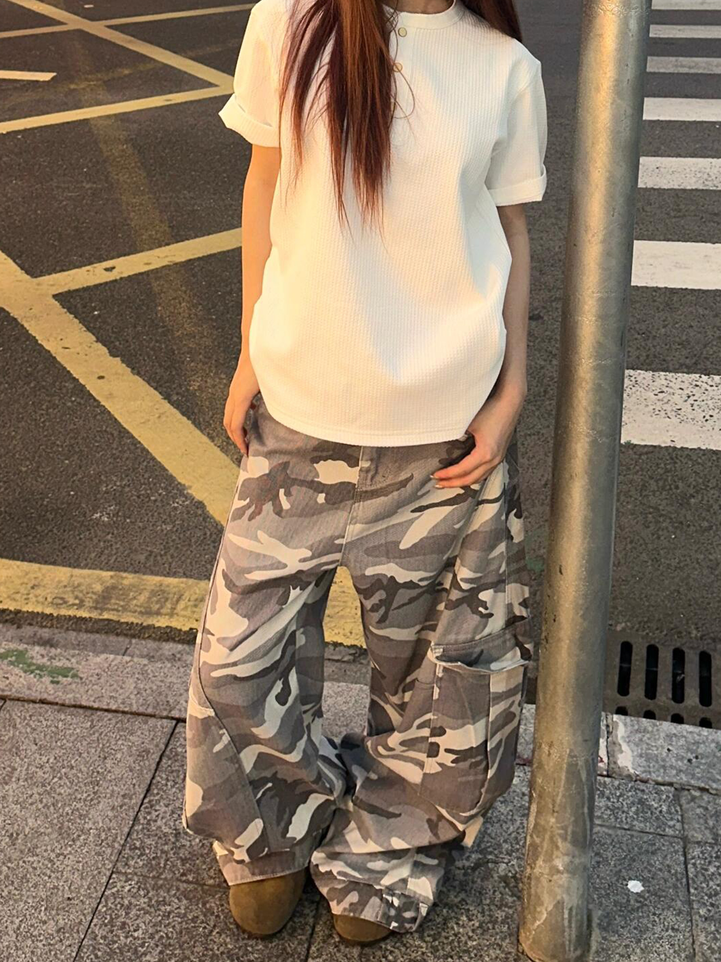 Women's Retro Camouflage Work Pants - Eccentric Loose Straight Wide-Leg Design for Casual Versatile Style Women's Retro Camouflage Work Pants - Eccentric Loose Straight Wide-Leg Design for Casual Versatile Style
