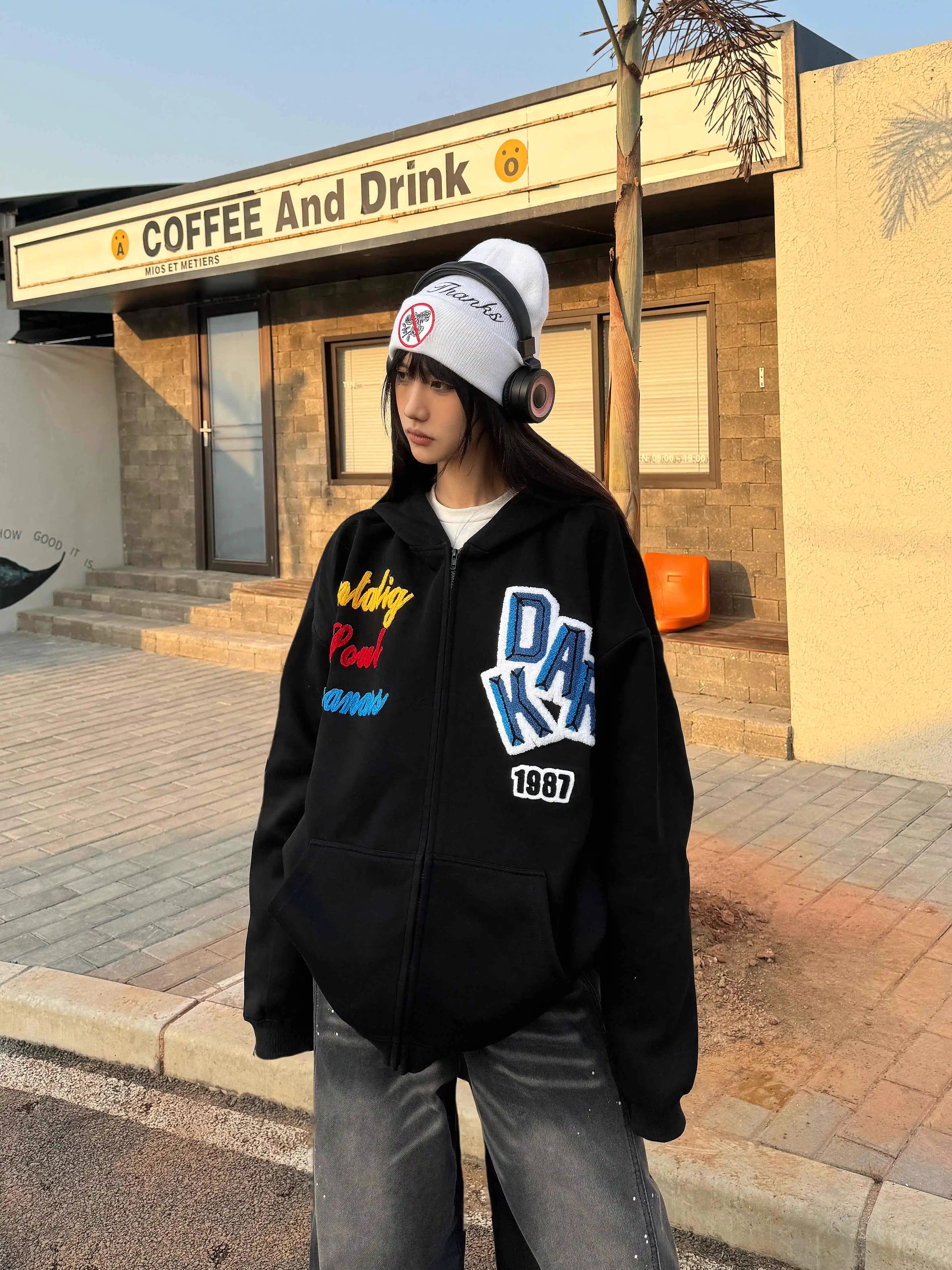 Women's Retro Flocked Embroidered Letter Hoodie - American Style Zipper Cardigan for Spring Fashion Women's Retro Flocked Embroidered Letter Hoodie - American Style Zipper Cardigan for Spring Fashion