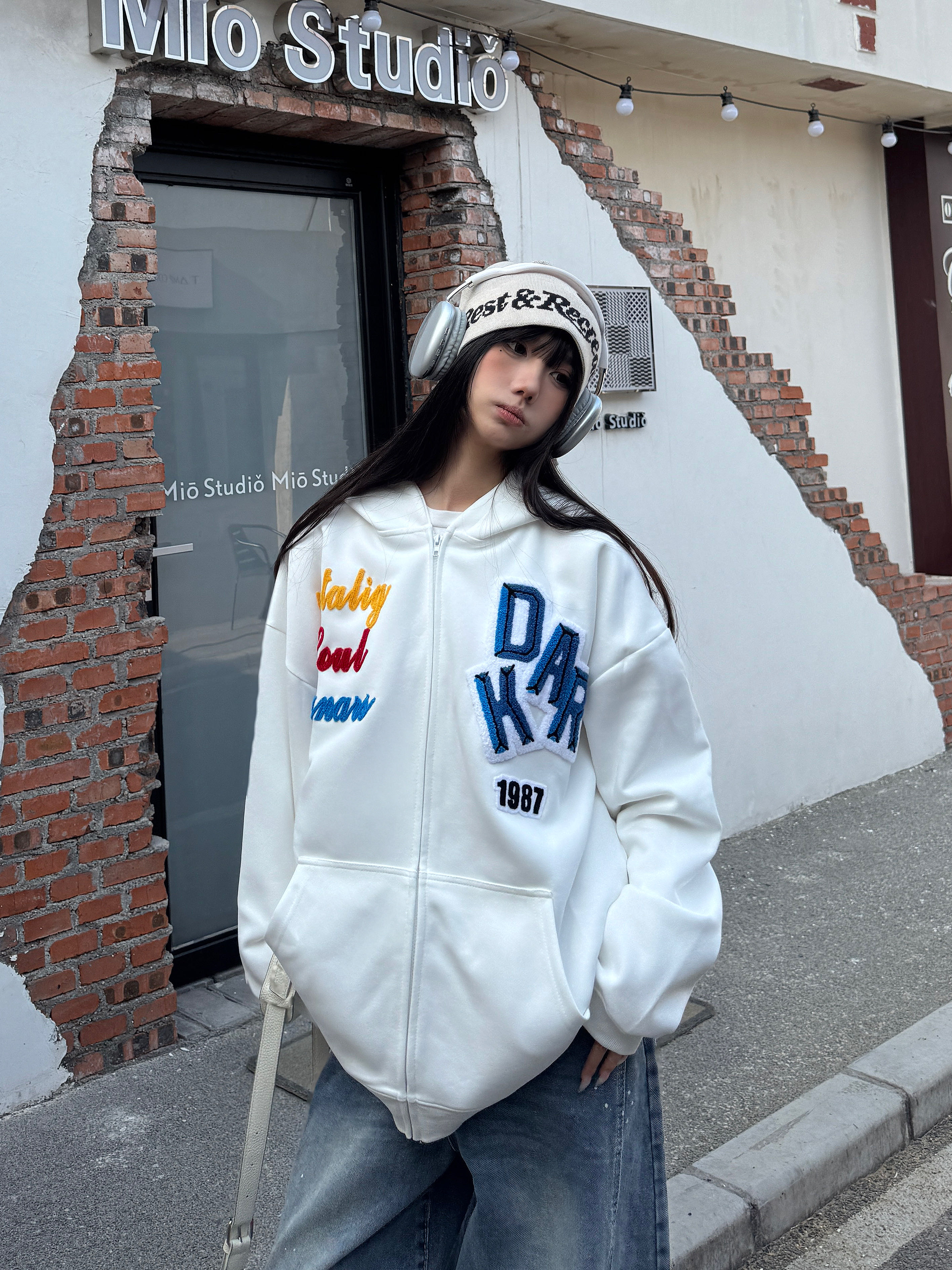 Women's Retro Flocked Embroidered Letter Hoodie - American Style Zipper Cardigan for Spring Fashion Women's Retro Flocked Embroidered Letter Hoodie - American Style Zipper Cardigan for Spring Fashion