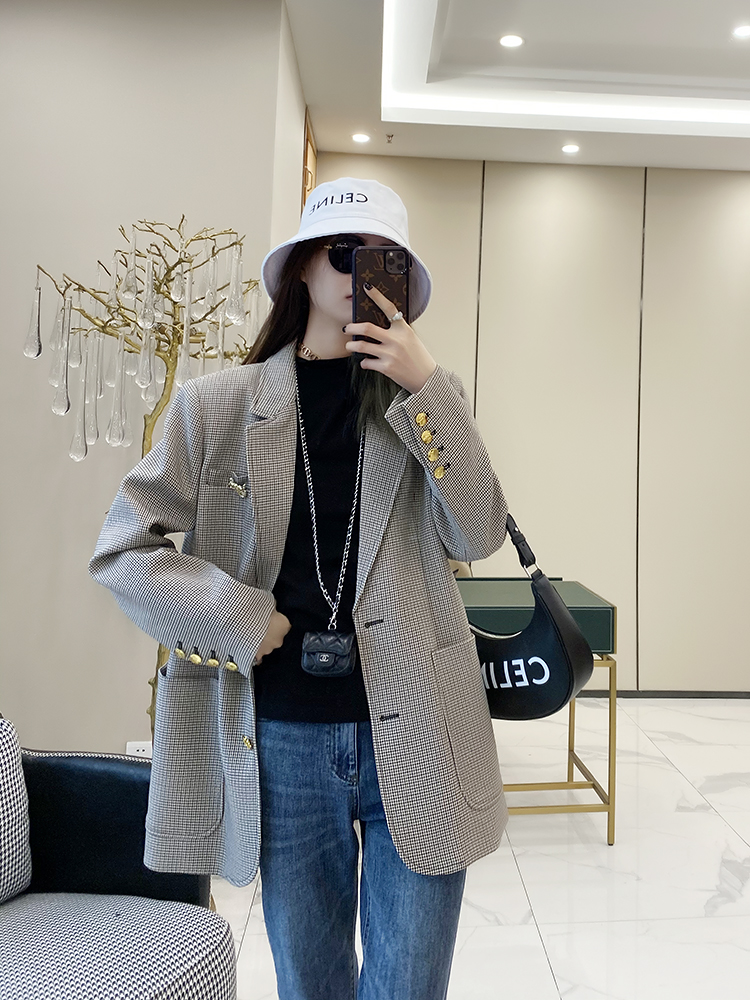 Women's Retro Plaid Suit Jacket - European Style, Lapel Design, Autumn Fashion, Classic British Temperament Women's Retro Plaid Suit Jacket - European Style, Lapel Design, Autumn Fashion, Classic British Temperament