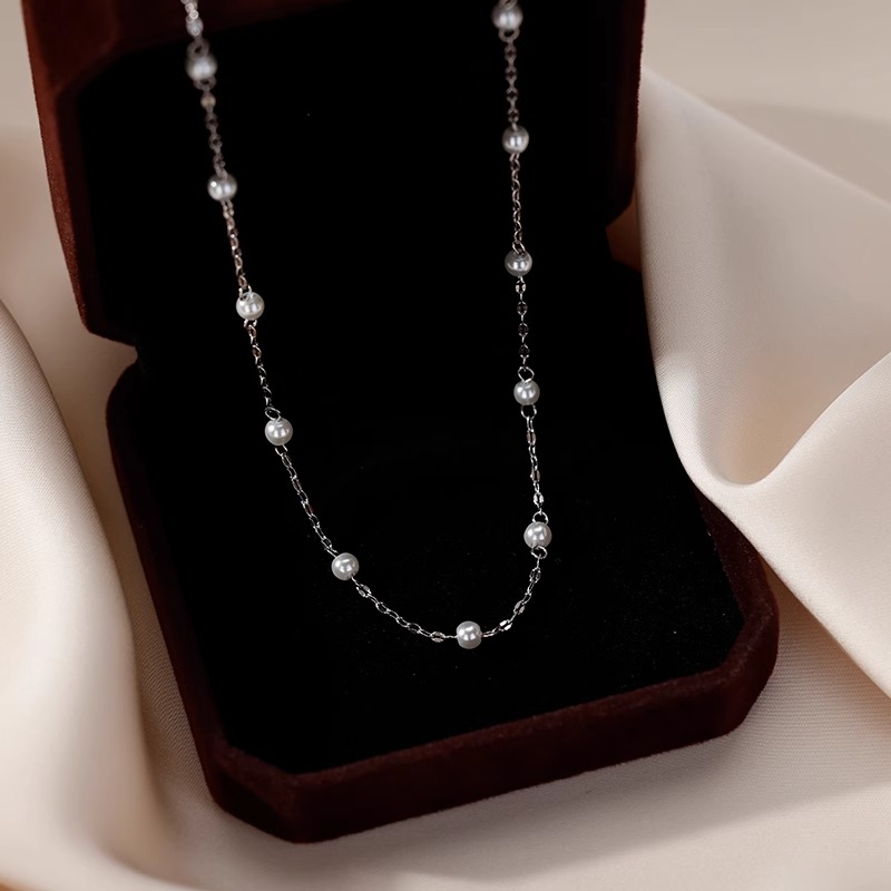 Women's Simple Bead Necklace Collarbone Chain - Elegant Minimalist Jewelry for Everyday Wear Women's Simple Bead Necklace Collarbone Chain - Elegant Minimalist Jewelry for Everyday Wear