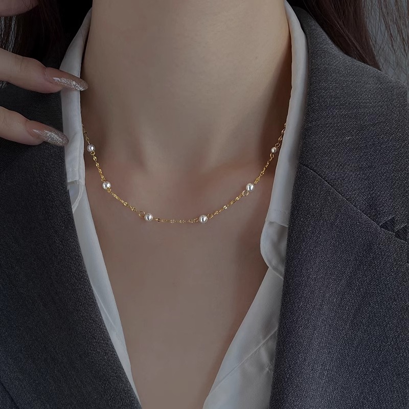 Women's Simple Bead Necklace Collarbone Chain - Elegant Minimalist Jewelry for Everyday Wear Women's Simple Bead Necklace Collarbone Chain - Elegant Minimalist Jewelry for Everyday Wear
