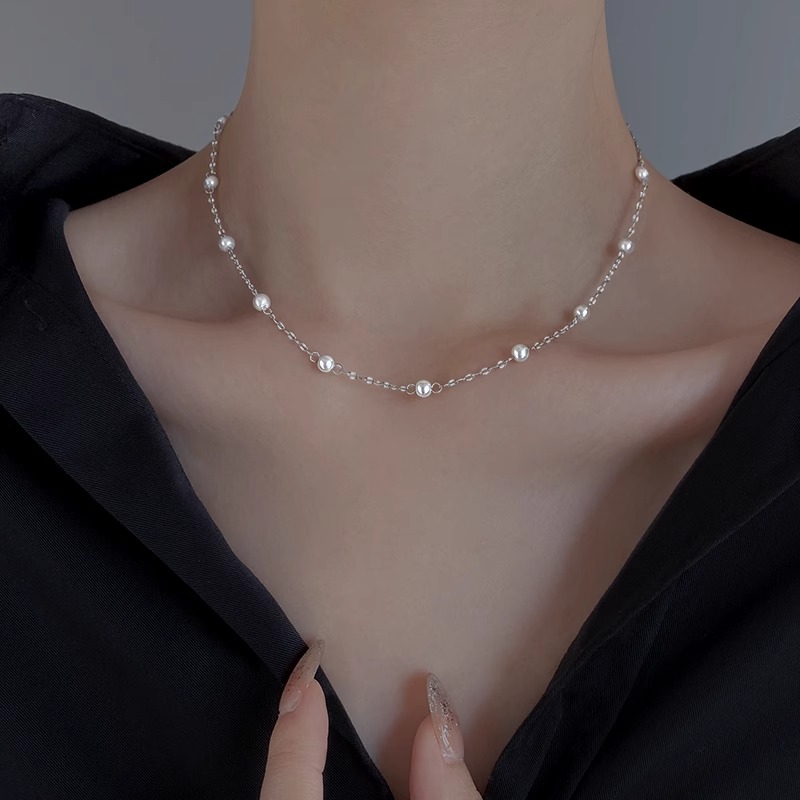 Women's Simple Bead Necklace Collarbone Chain - Elegant Minimalist Jewelry for Everyday Wear Women's Simple Bead Necklace Collarbone Chain - Elegant Minimalist Jewelry for Everyday Wear