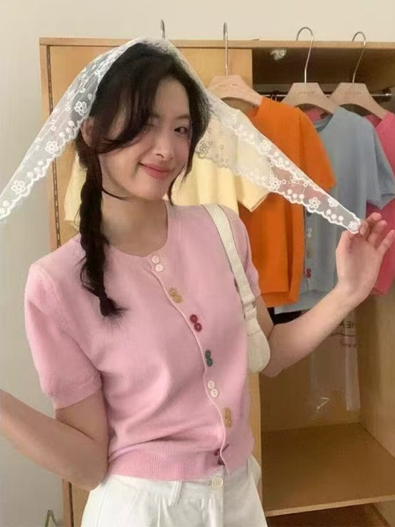 Women's Slim Fit Round Neck Short Sleeve Knitted Cardigan - Stylish Summer T-Shirt Top for a Youthful Look Women's Slim Fit Round Neck Short Sleeve Knitted Cardigan - Stylish Summer T-Shirt Top for a Youthful Look