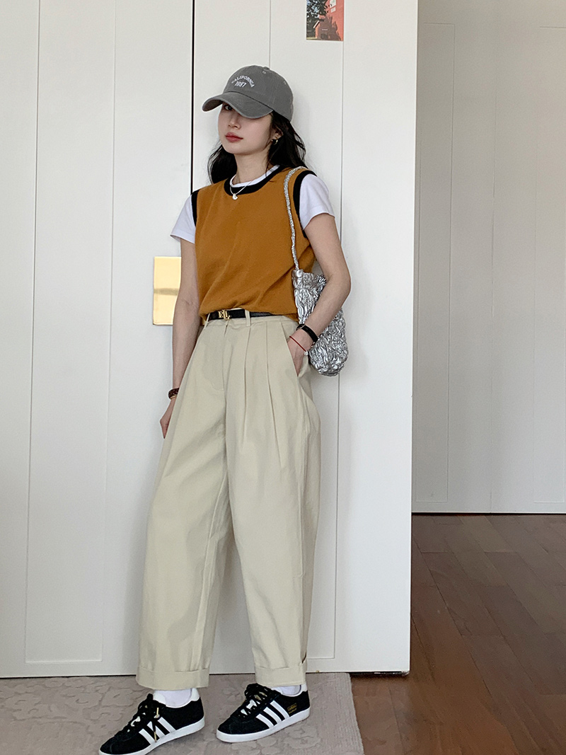 Women's Spring 2025 Raccoon Knit Vest - Round Neck Pullover Cardigan Sweater, Cozy Layering Essential for Effortless Style Women's Spring 2025 Raccoon Knit Vest - Round Neck Pullover Cardigan Sweater, Cozy Layering Essential for Effortless Style