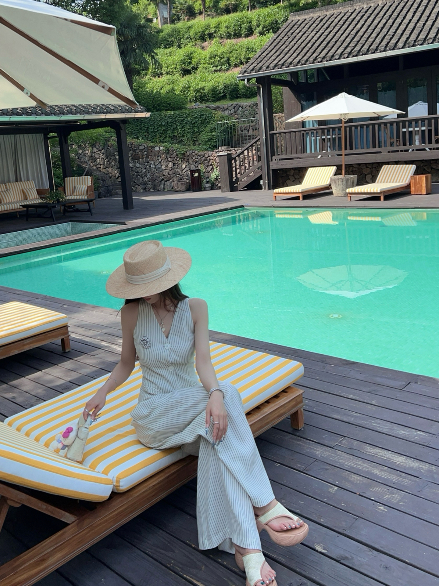 Women's Summer Striped High-Waisted Vest and Wide-Leg Pants Two-Piece Set - Trendy Y2K Style Outfit Women's Summer Striped High-Waisted Vest and Wide-Leg Pants Two-Piece Set - Trendy Y2K Style Outfit