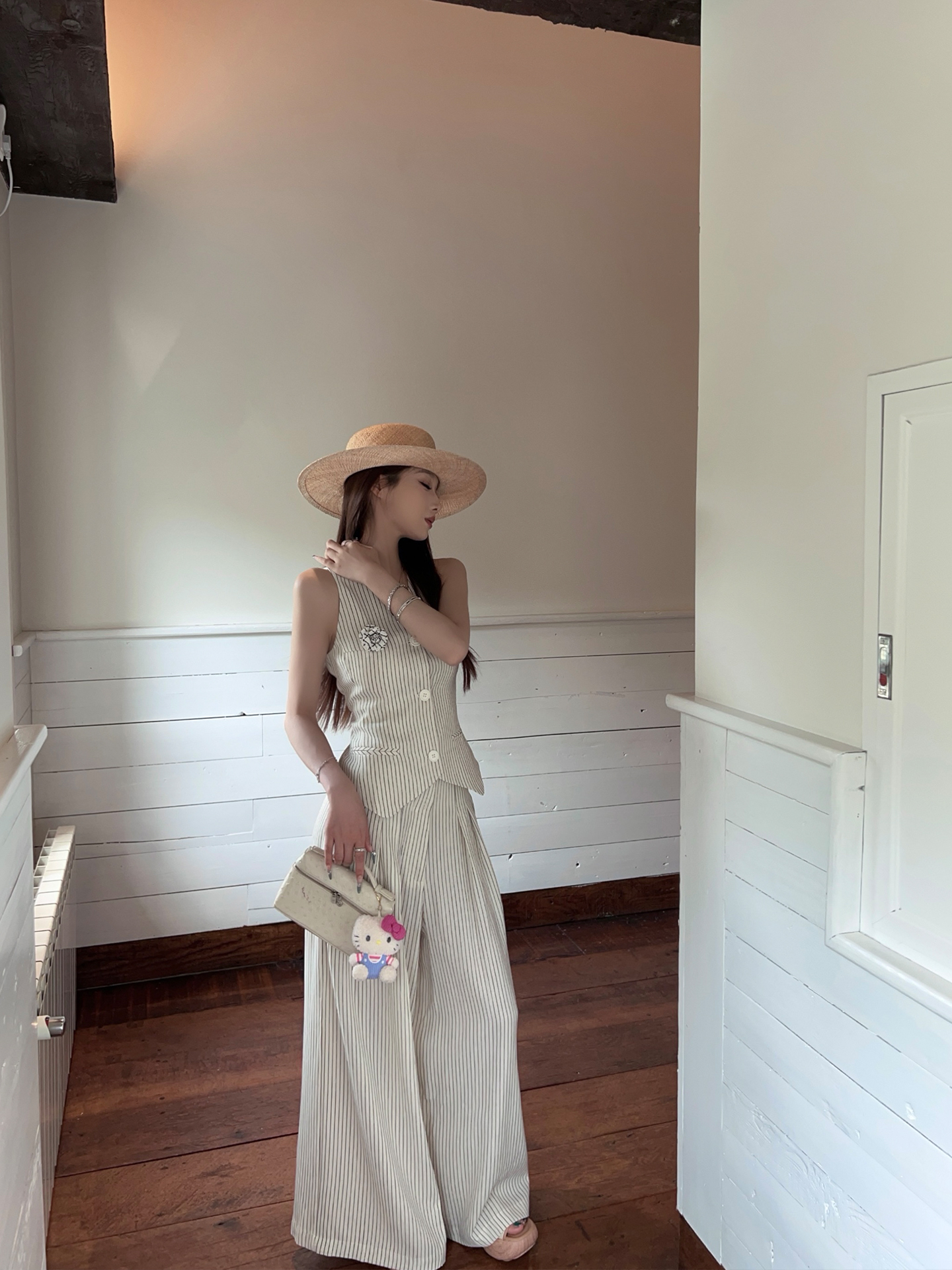 Women's Summer Striped High-Waisted Vest and Wide-Leg Pants Two-Piece Set - Trendy Y2K Style Outfit Women's Summer Striped High-Waisted Vest and Wide-Leg Pants Two-Piece Set - Trendy Y2K Style Outfit