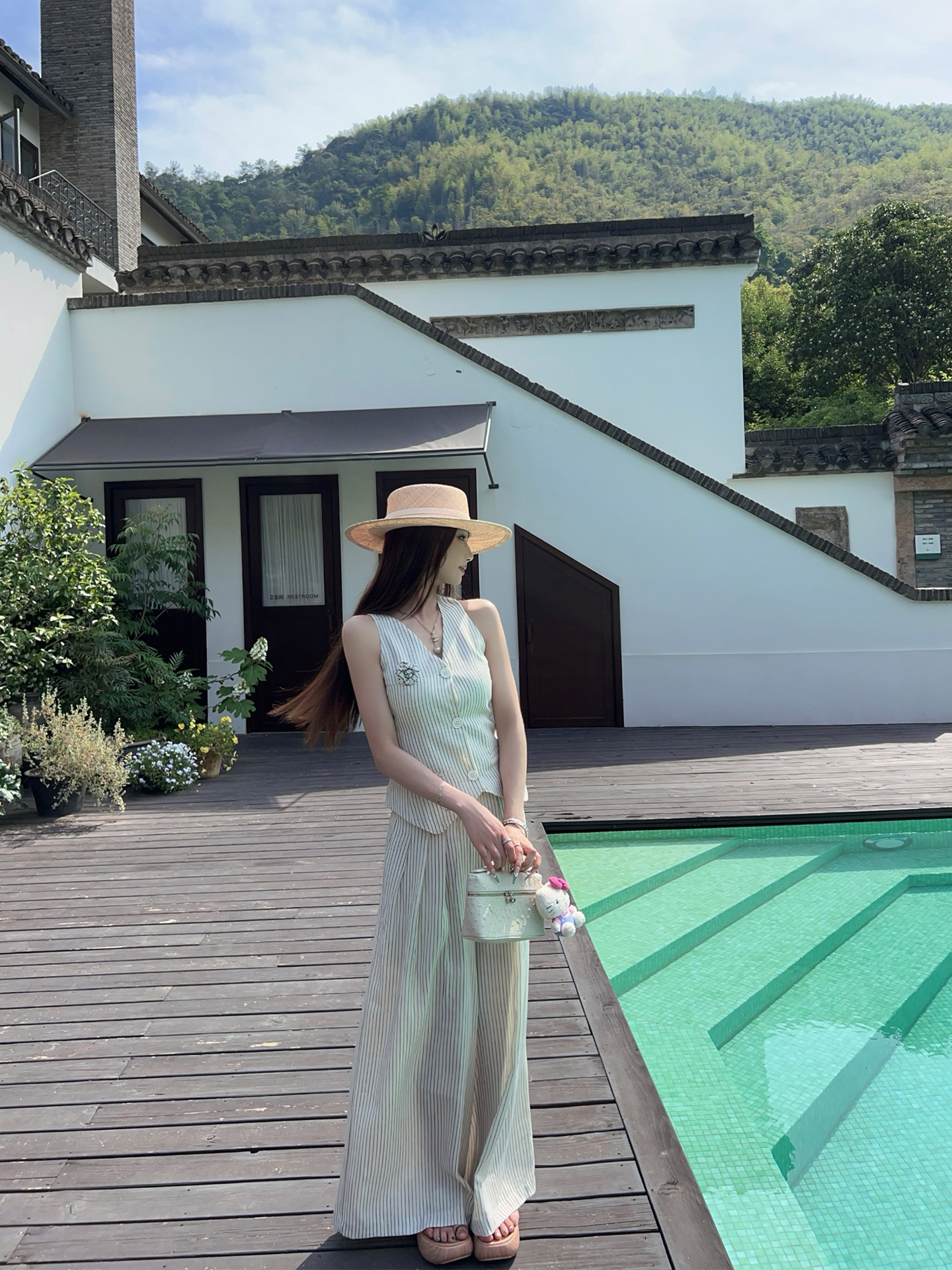 Women's Summer Striped High-Waisted Vest and Wide-Leg Pants Two-Piece Set - Trendy Y2K Style Outfit Women's Summer Striped High-Waisted Vest and Wide-Leg Pants Two-Piece Set - Trendy Y2K Style Outfit