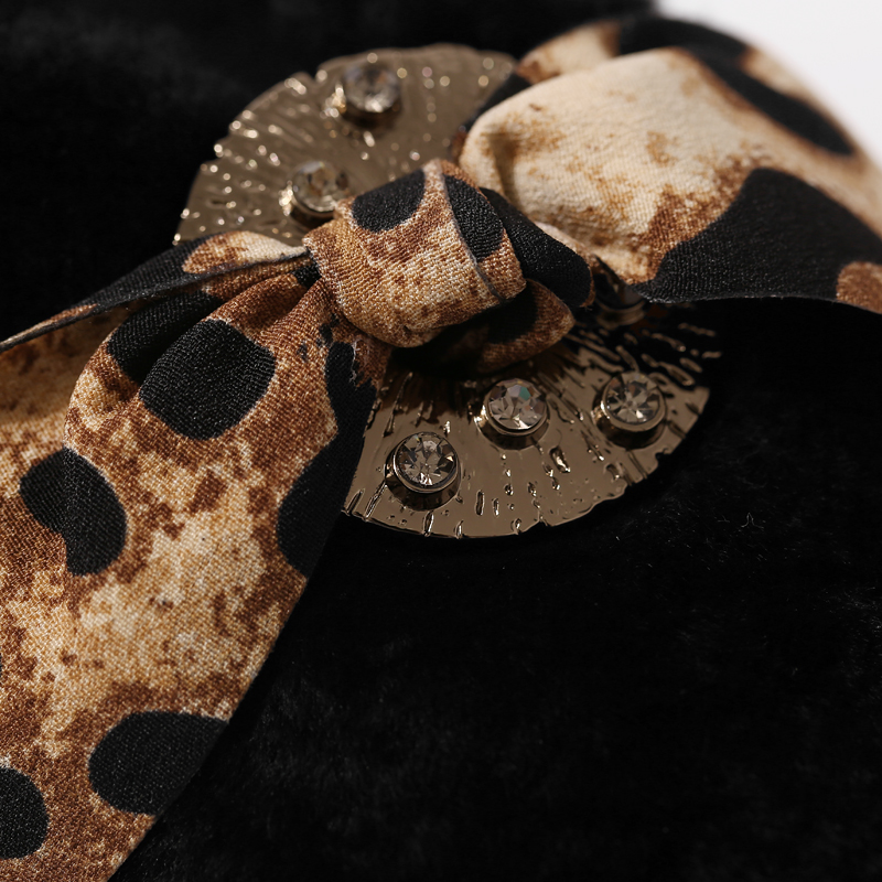 Women's Trendy Leopard Print Bow Flat Shoes with Square Toe, Shiny Diamonds, Plush Lining for Autumn and Winter Fashion Women's Trendy Leopard Print Bow Flat Shoes with Square Toe, Shiny Diamonds, Plush Lining for Autumn and Winter Fashion