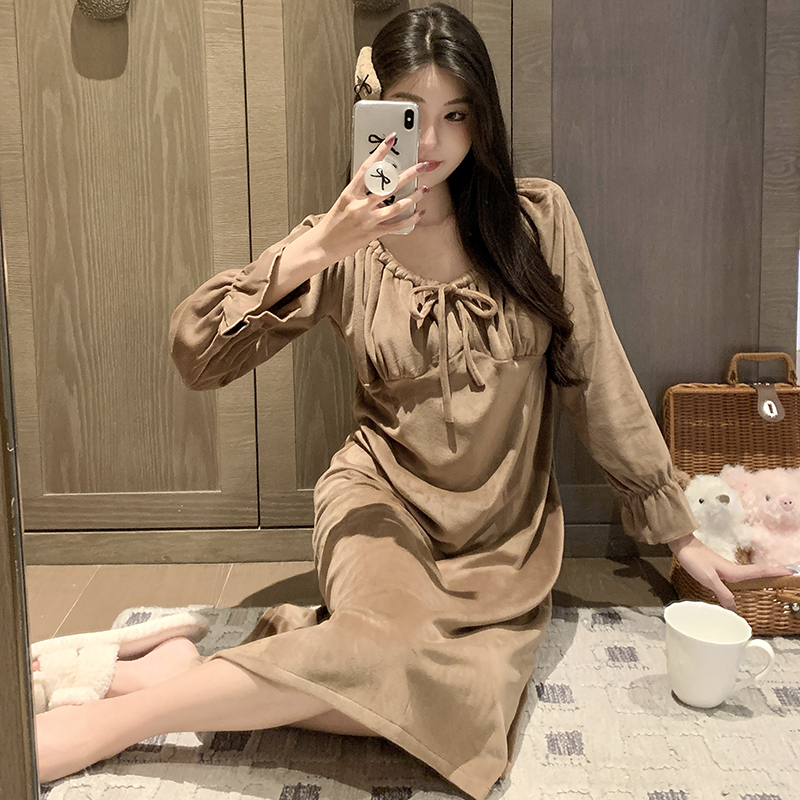 Women's Velvet Long Sleeve Nightgown - Cozy Flannel Pajamas & Coral Fleece Robe for Autumn Winter Comfort Women's Velvet Long Sleeve Nightgown - Cozy Flannel Pajamas & Coral Fleece Robe for Autumn Winter Comfort