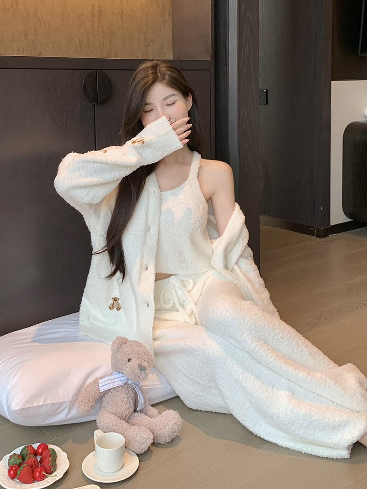 Women's Velvet Pajamas Set - Cozy Coral Fleece 3-Piece Maternity Loungewear, Plush Bear Design for Autumn and Winter Comfort Women's Velvet Pajamas Set - Cozy Coral Fleece 3-Piece Maternity Loungewear, Plush Bear Design for Autumn and Winter Comfort