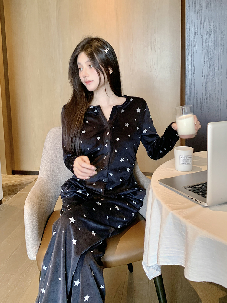 Women's Velvet Pajamas Set - Thickened Plush Loungewear for Autumn Winter, Cozy High-Quality Sleepwear Women's Velvet Pajamas Set - Thickened Plush Loungewear for Autumn Winter, Cozy High-Quality Sleepwear