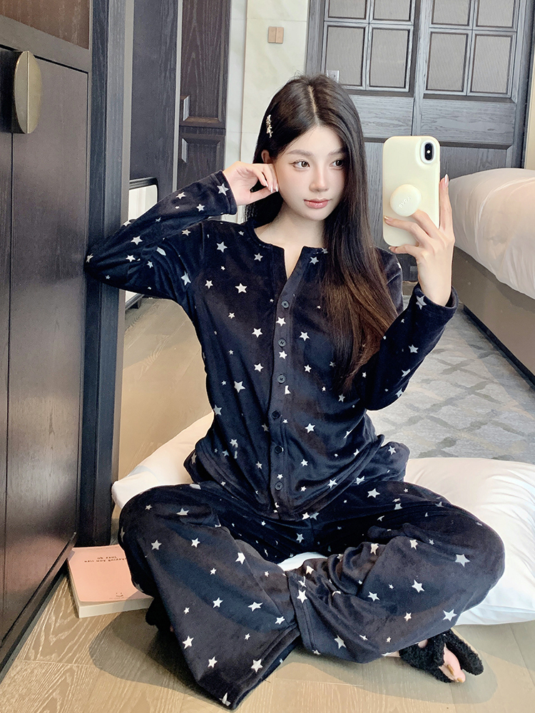 Women's Velvet Pajamas Set - Thickened Plush Loungewear for Autumn Winter, Cozy High-Quality Sleepwear Women's Velvet Pajamas Set - Thickened Plush Loungewear for Autumn Winter, Cozy High-Quality Sleepwear