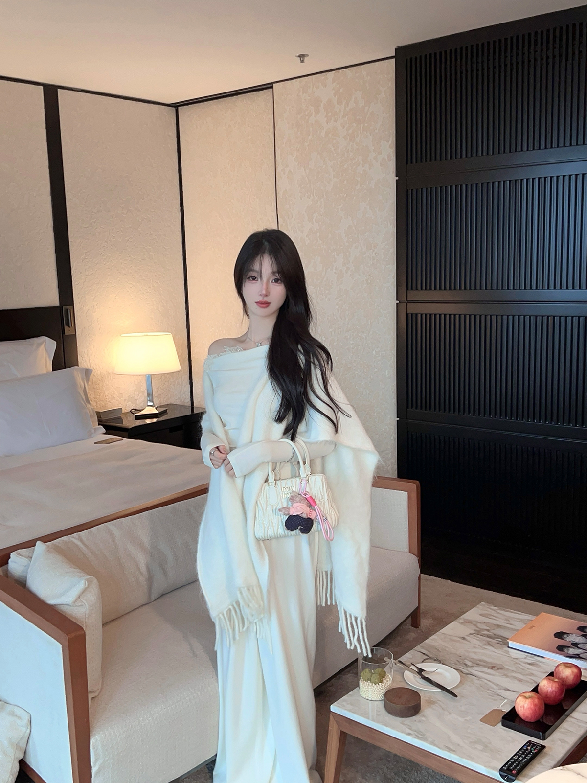 Women's White Alpaca Wool Knitted Cardigan Coat - Cozy Autumn Winter Shawl for Layering, Chic Fashion Outerwear Women's White Alpaca Wool Knitted Cardigan Coat - Cozy Autumn Winter Shawl for Layering, Chic Fashion Outerwear